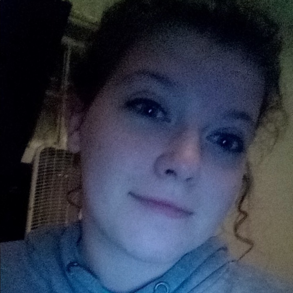Meet your Posher, Haley
